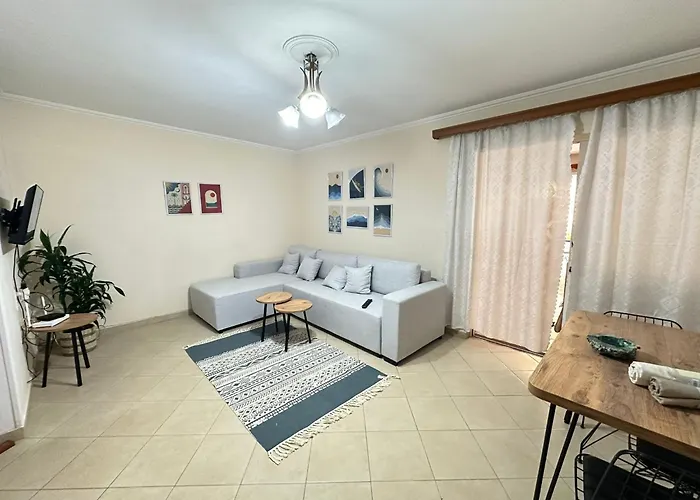 Boho Coastal 公寓 Sarandë